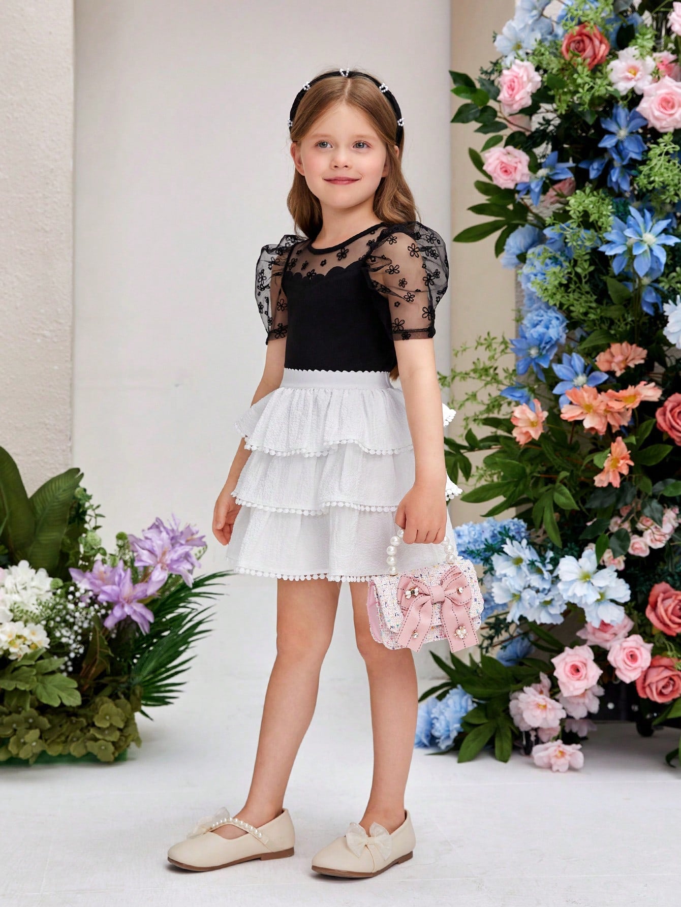 تيشيرتات طفلة صغيرة