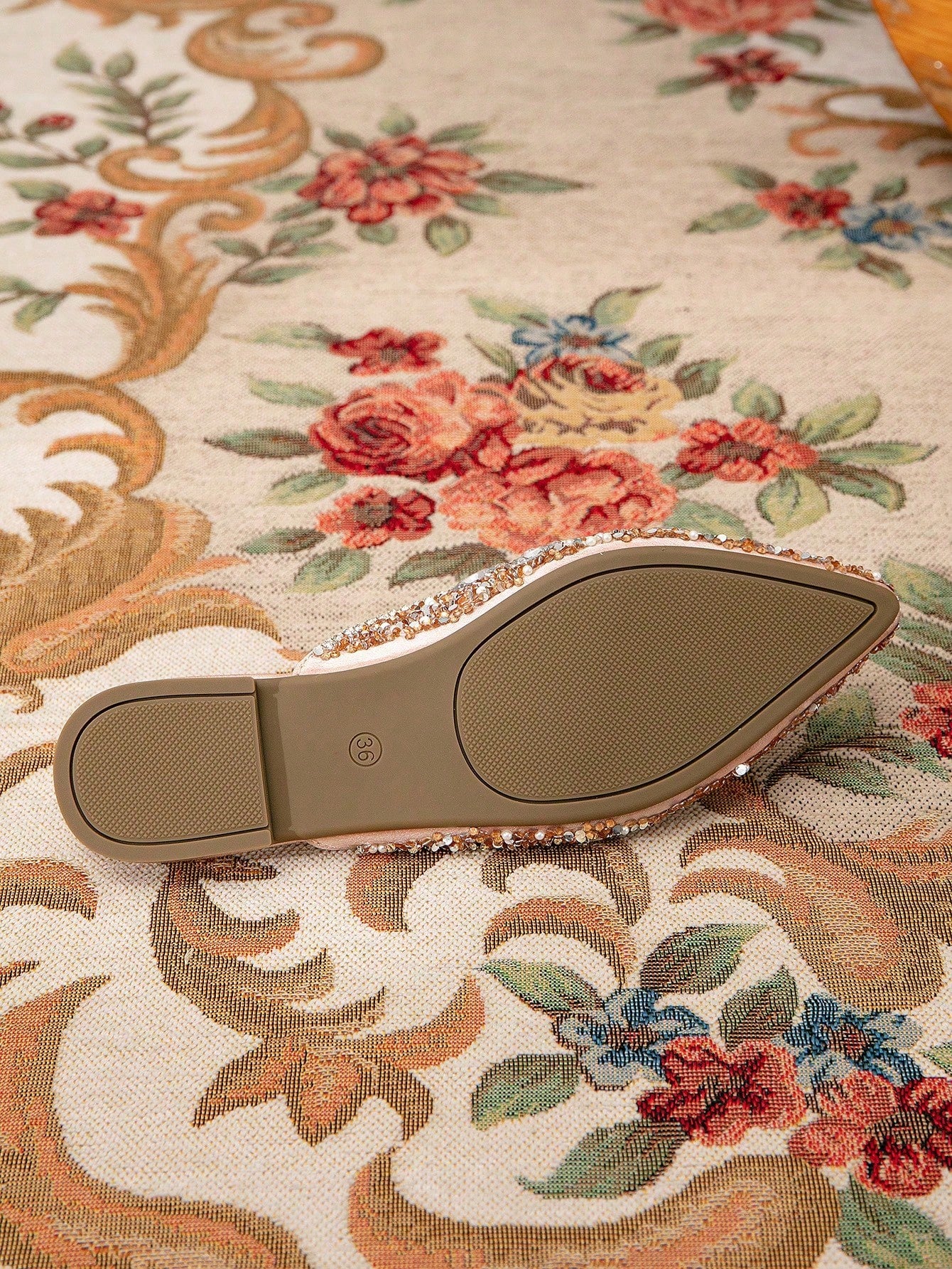 صنادل مسطحة نسائية