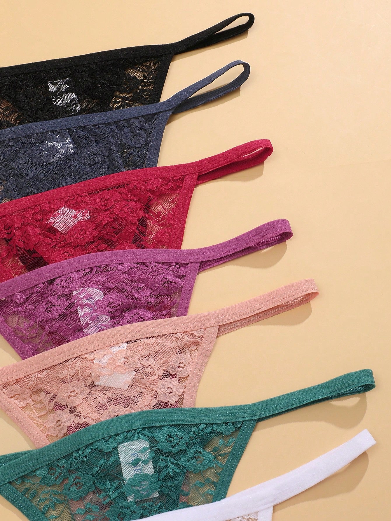 سبعة قطع سروال داخلي نسائي جريء بخصر منخفض وقصير من الأسفل مزين بالدانتيل الزهري