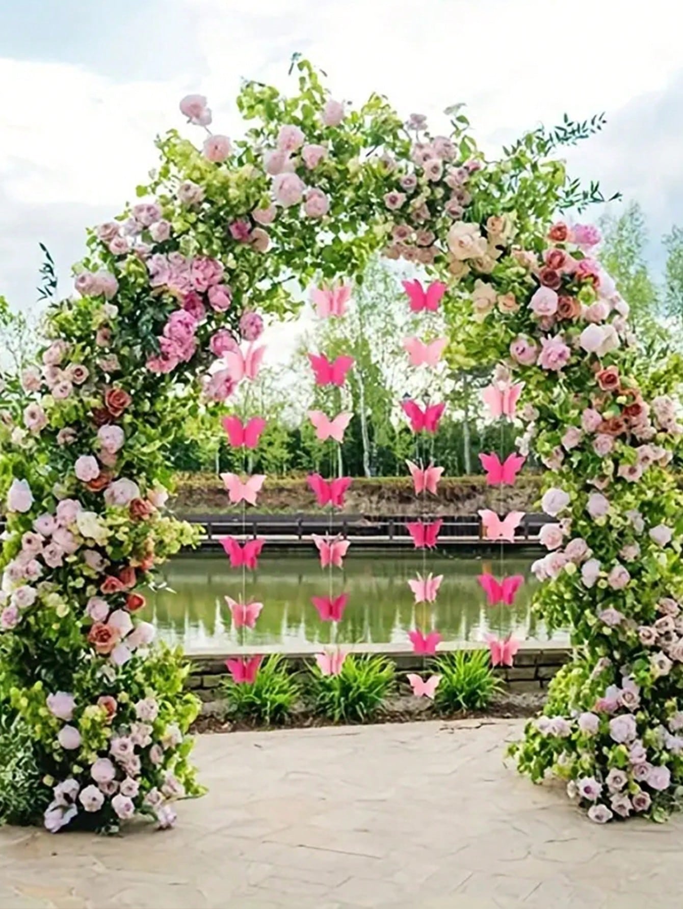 زينة زخرفية معلقة