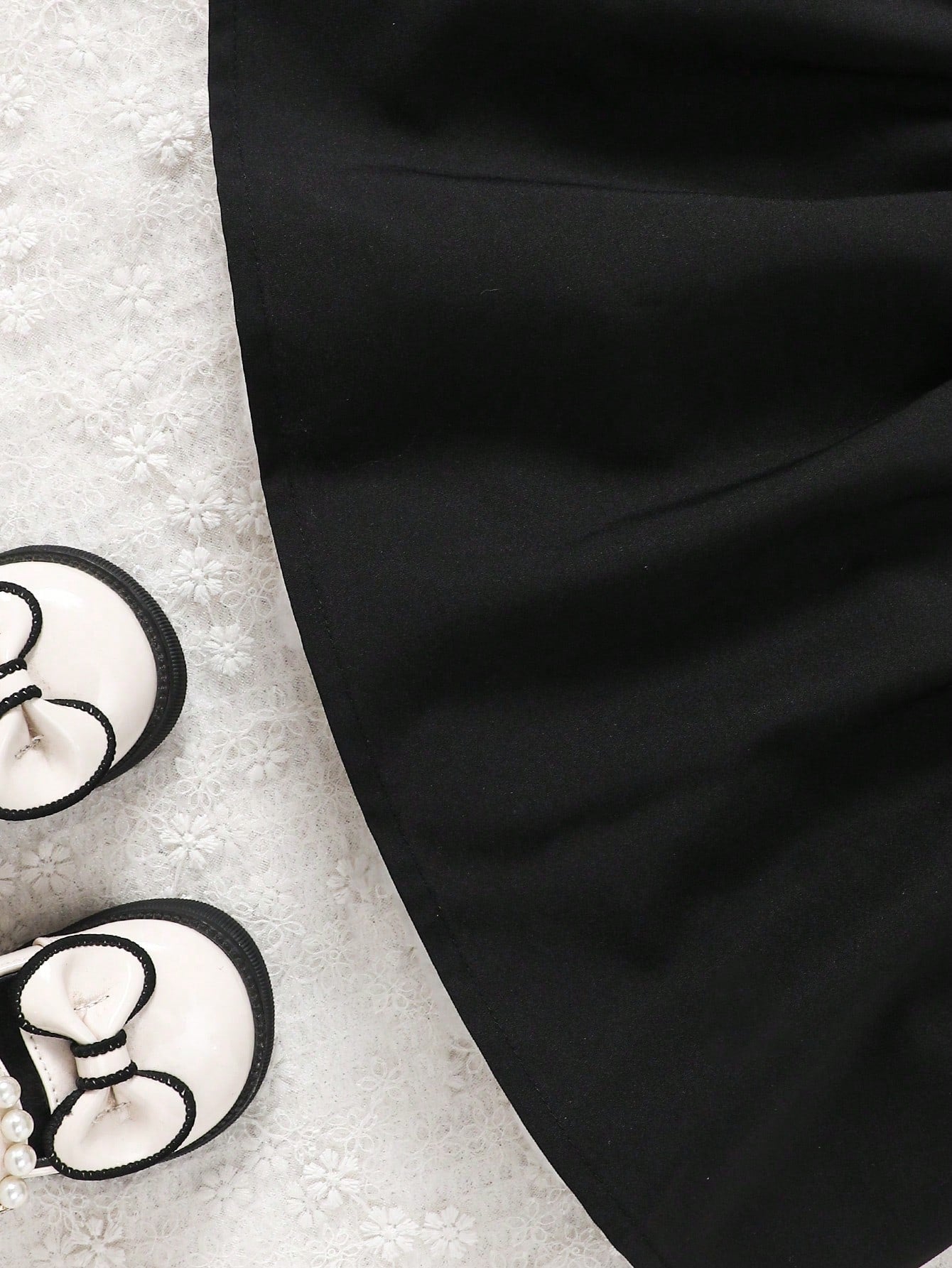 فستان أطفال بناتي بأكمام فقاعة ثلاثية الألوان وتزيينات بقوس