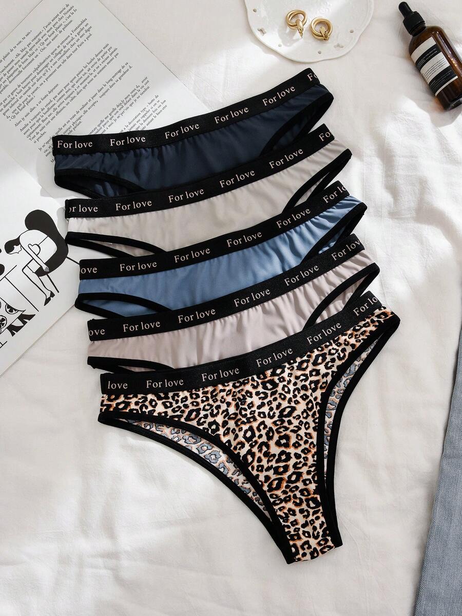 سروال نسائي ثلاثي