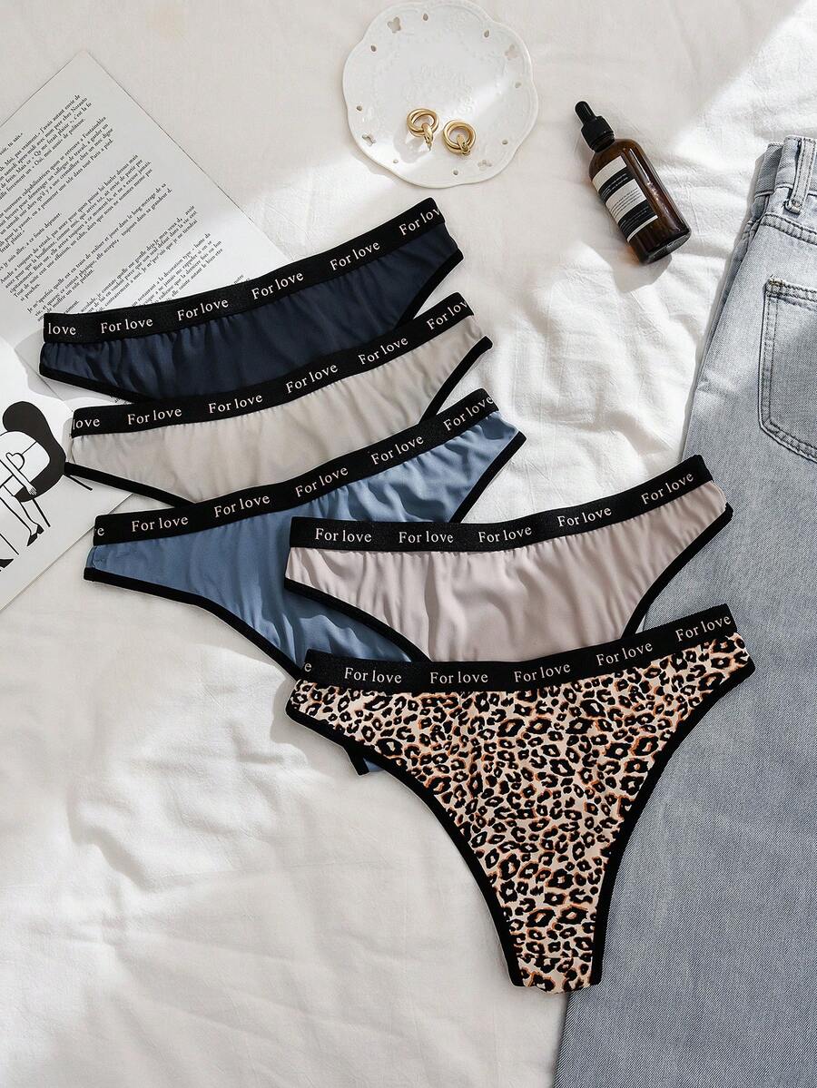 سروال نسائي ثلاثي