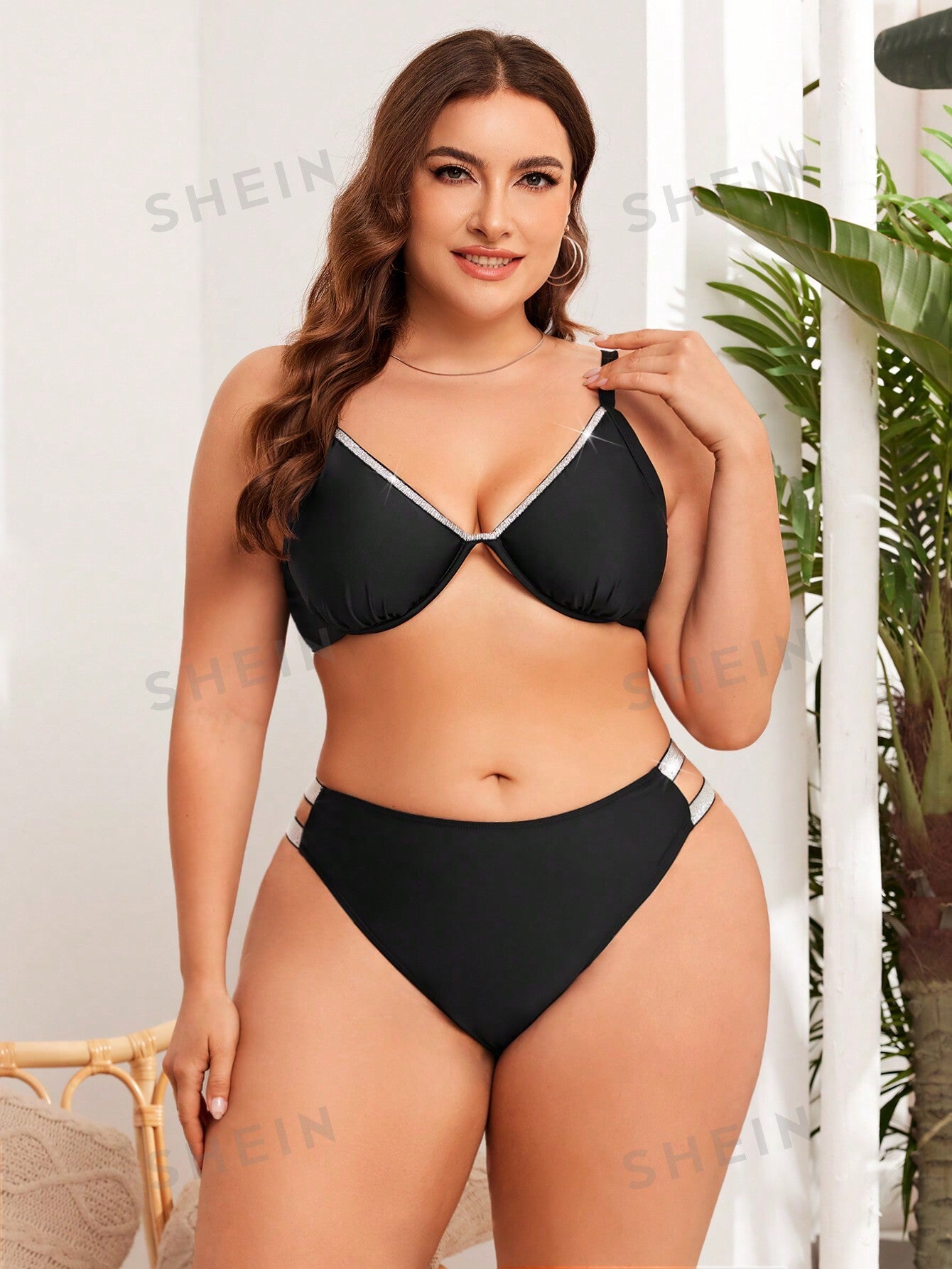 طقم بيكيني حجم كبير