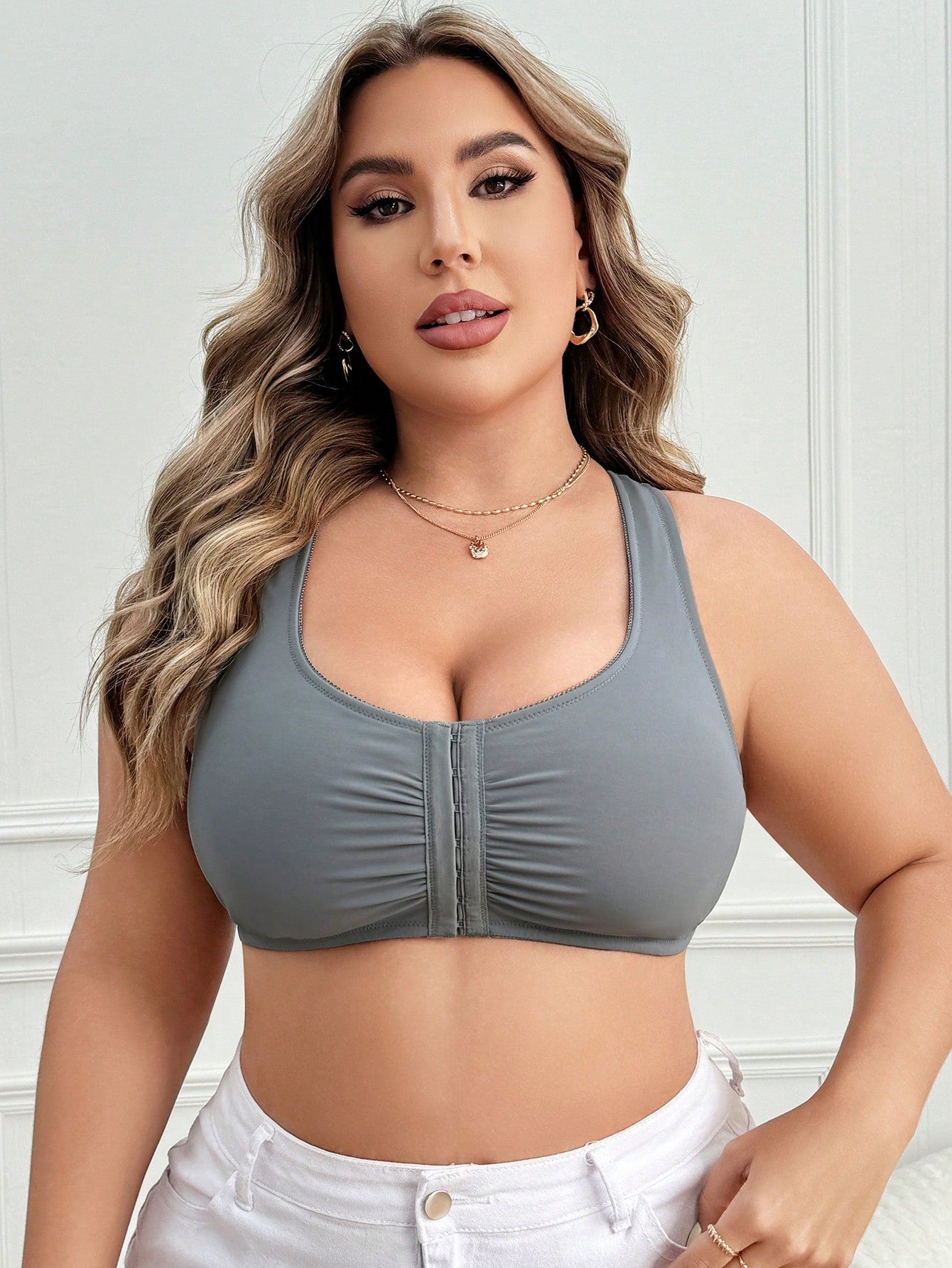 سنيرة داعمة بحجم كبير بإغلاق أمامي، قطعة واحدة