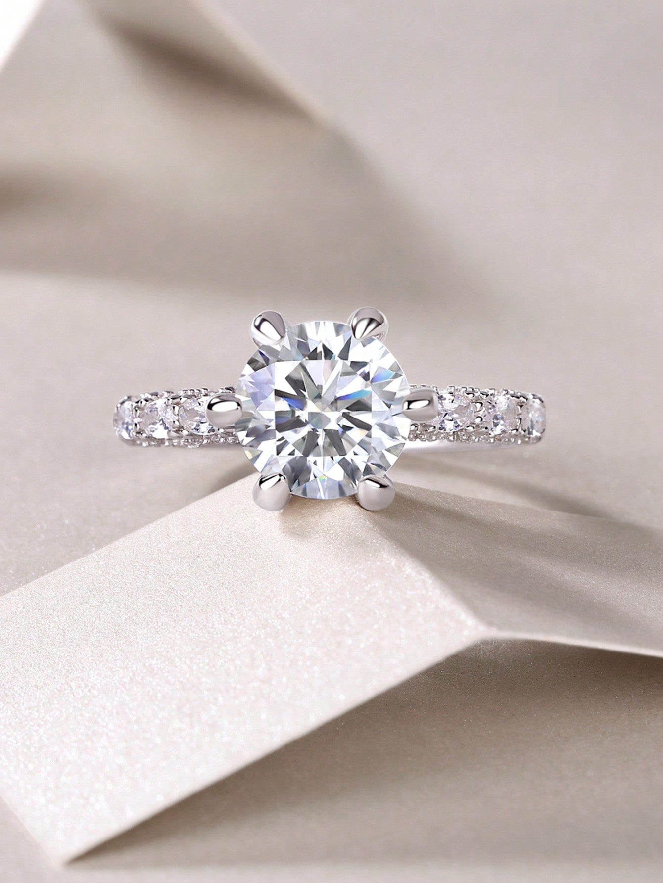 خاتم  نسائي