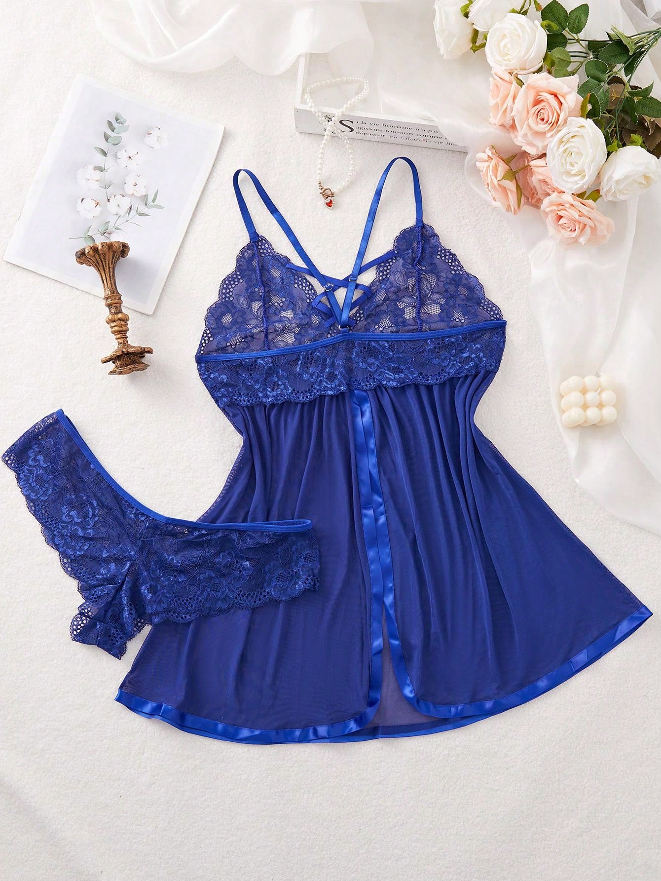 طقم لانجيري مقاس كبير للنساء، بيبي دول جريء مع حمّالات رباط خلفي ولآلئ دانتيل إثاري