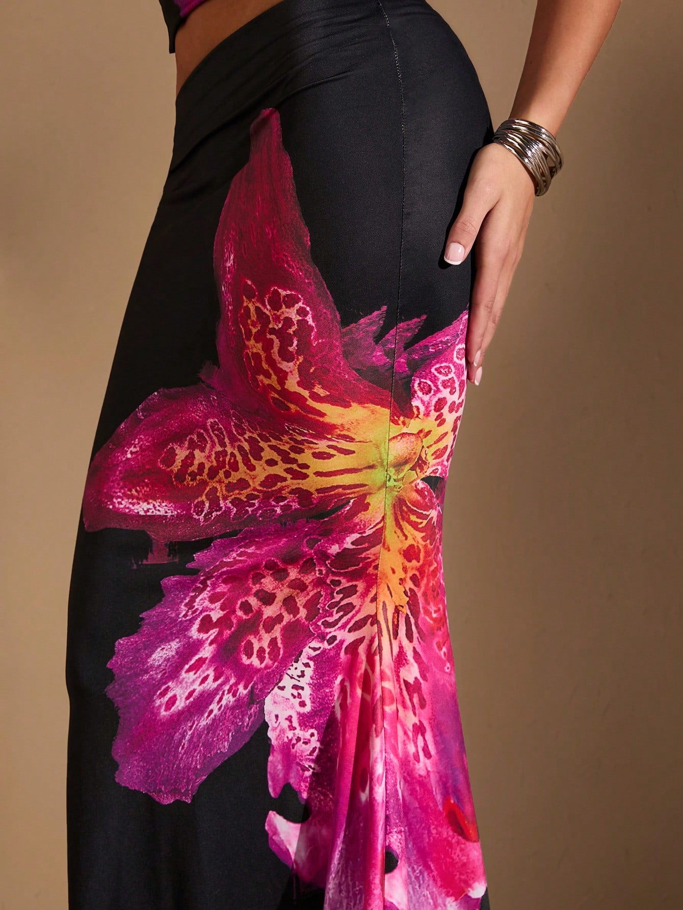 تنورة بوهو طويلة ماكسي