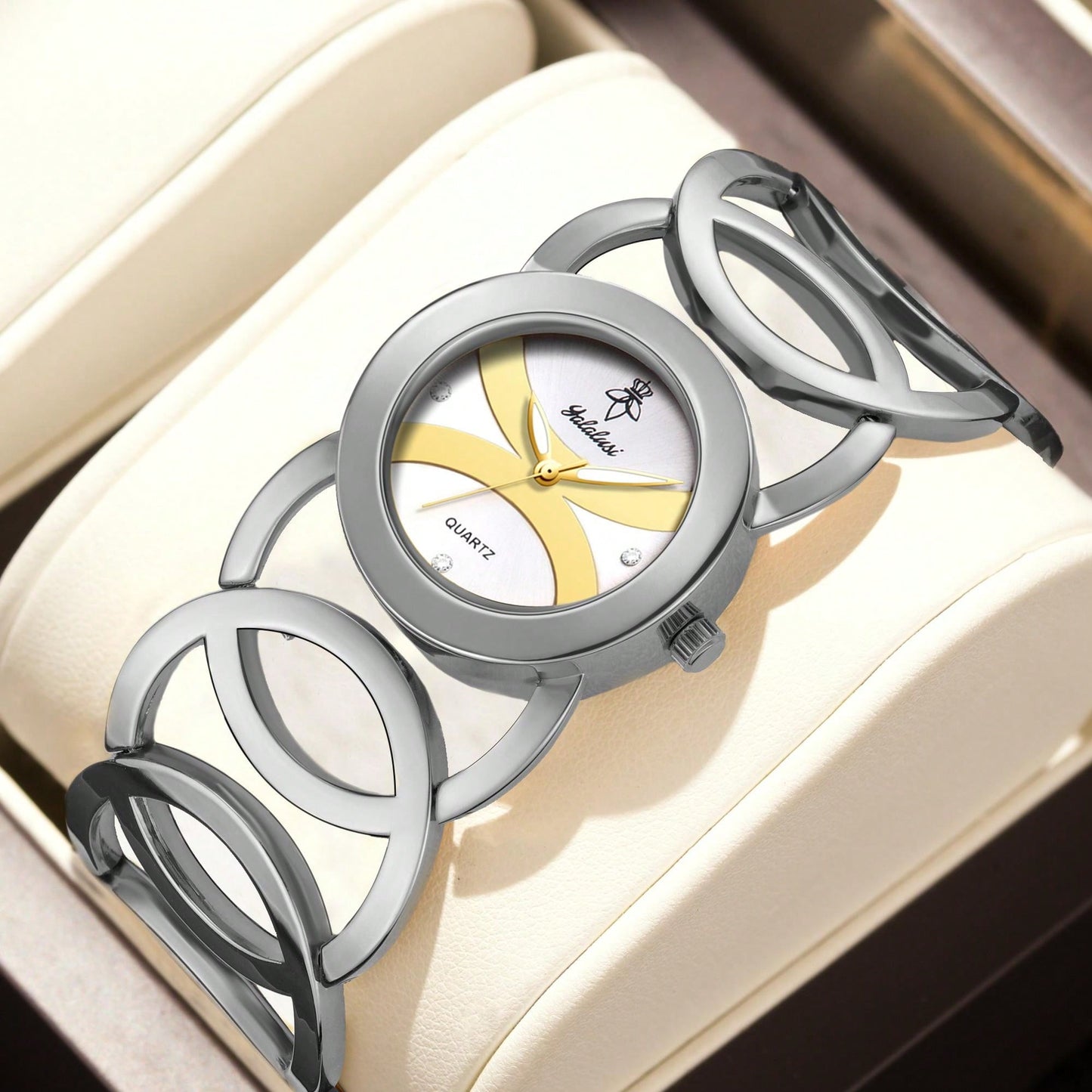 ساعات كوارتز نسائية