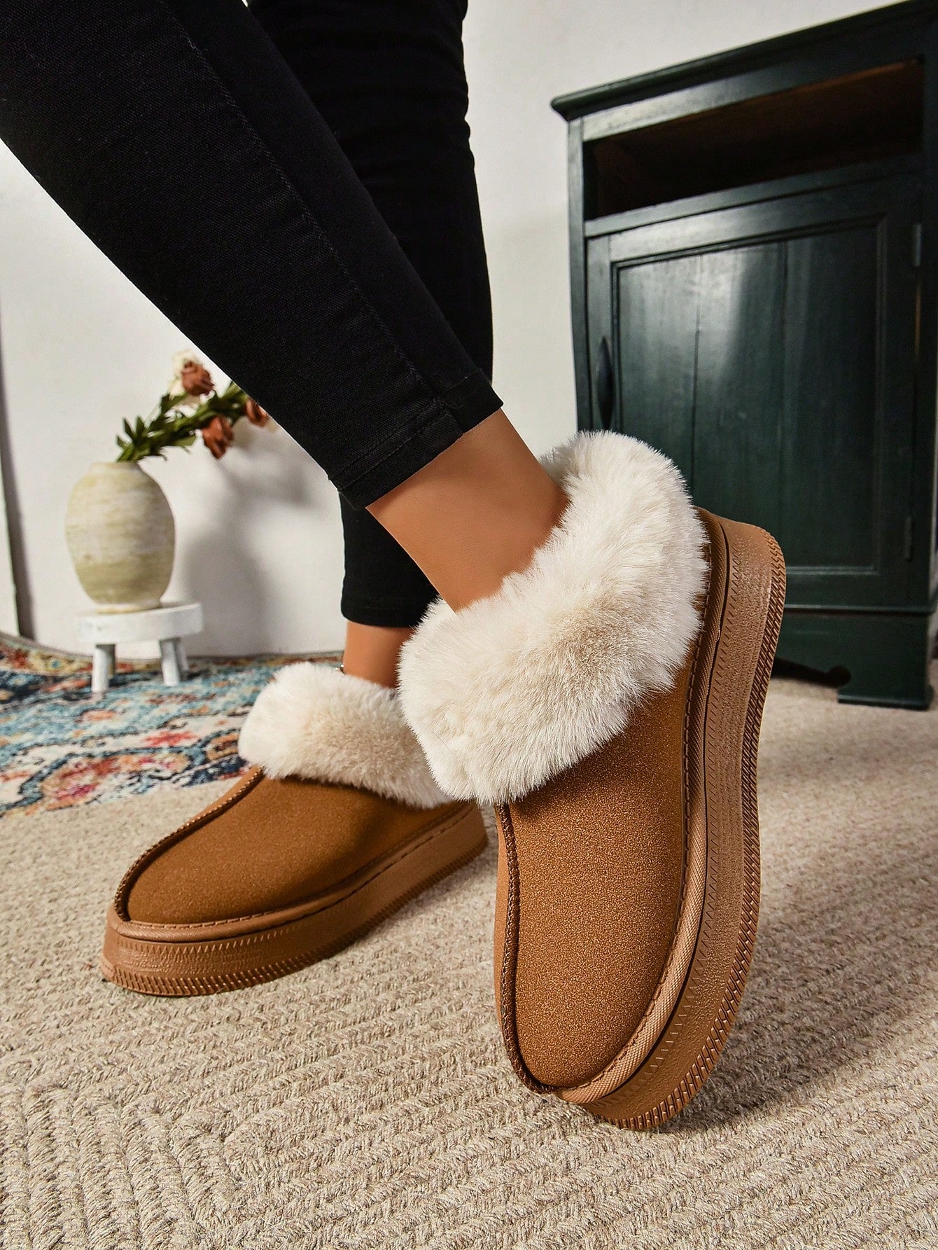 بوت ثلجي مخملي قصير مريح ودافئ للهواء الطلق