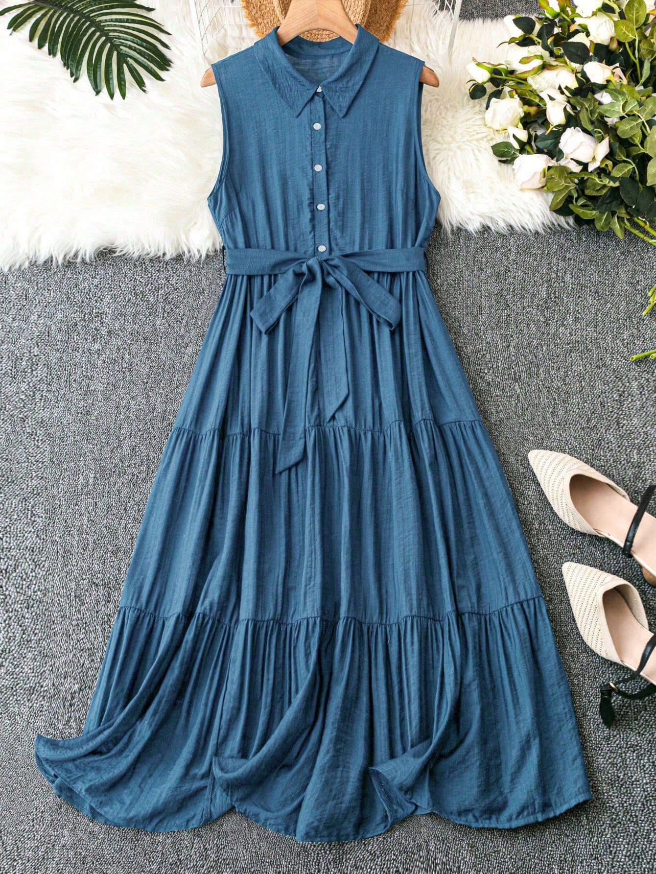 فستان قميصي مع حاشية مكشكشة وحزام للصيف