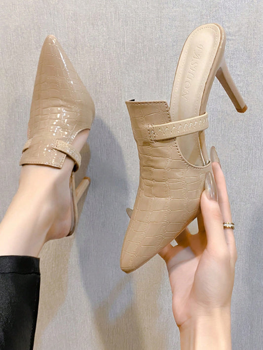 أحذية بكعب عالي نسائية