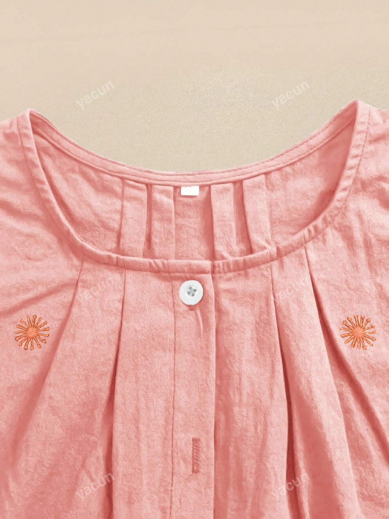 قميص نسائي بأزرار ذو ياقة دائرية مطرزة