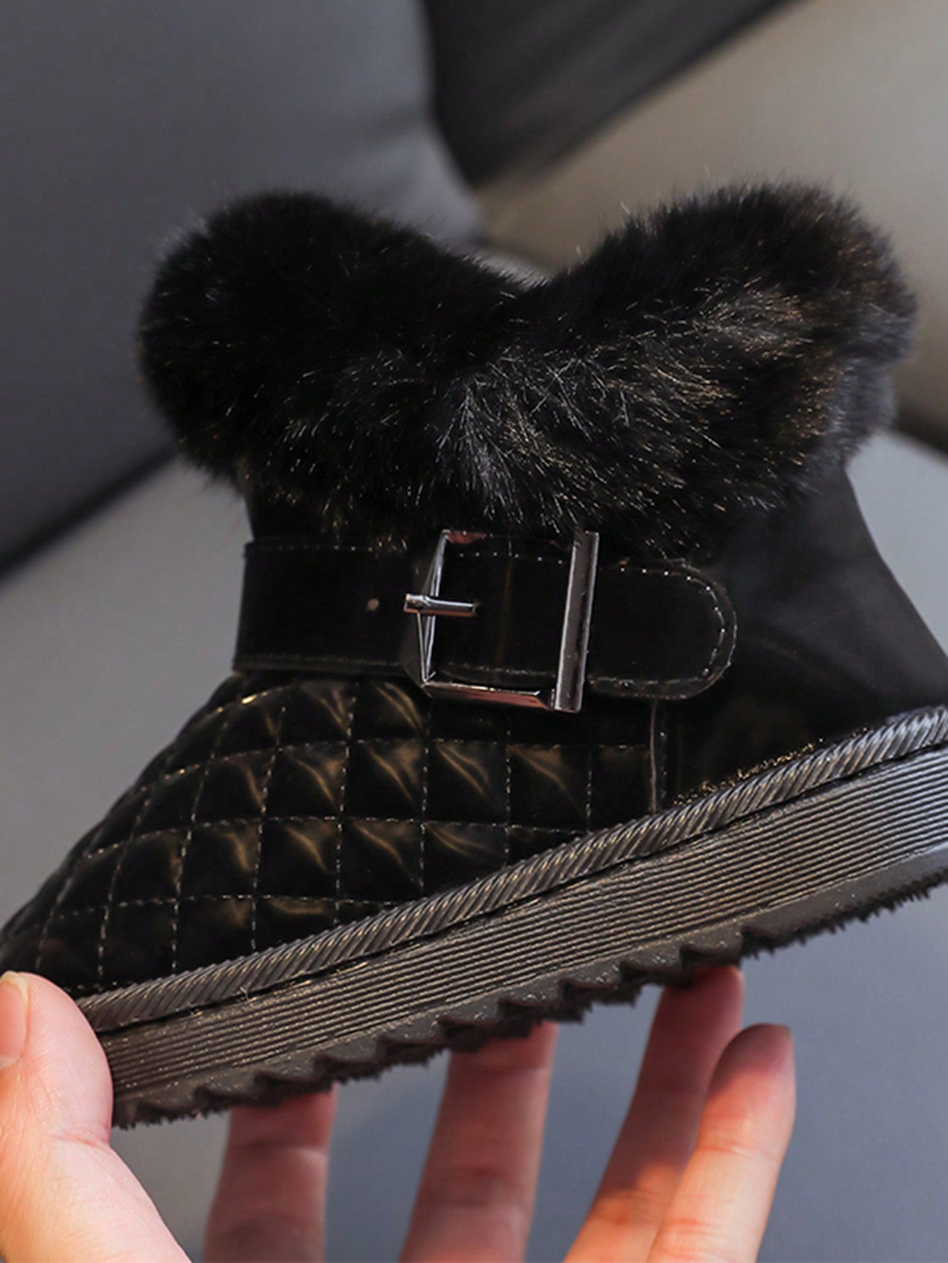 بوت ثلج دافئة للفتيات لاحتوائها على بطانة فرائية ناعمة