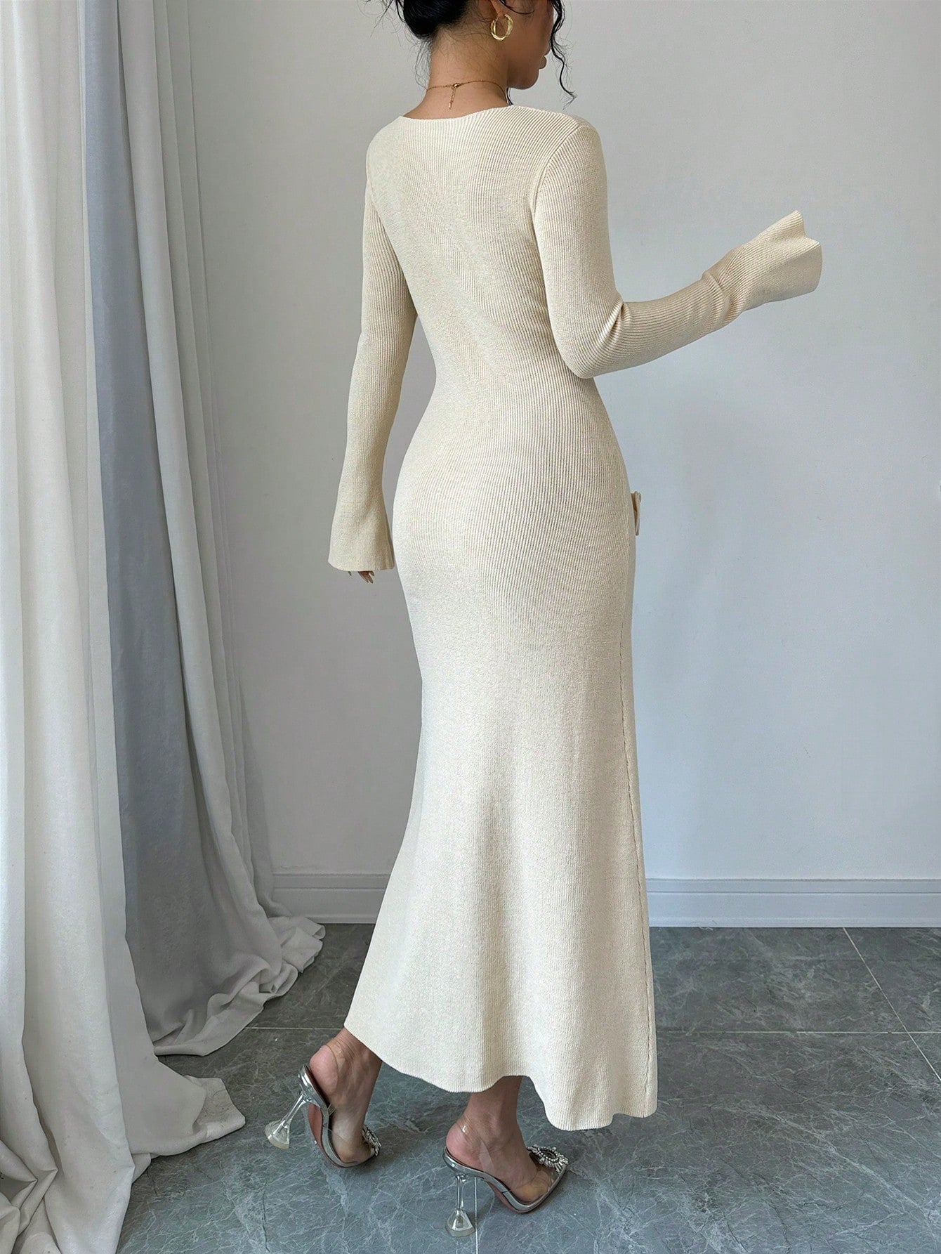 فساتين ثقيلة نسائية مطرز بزهور