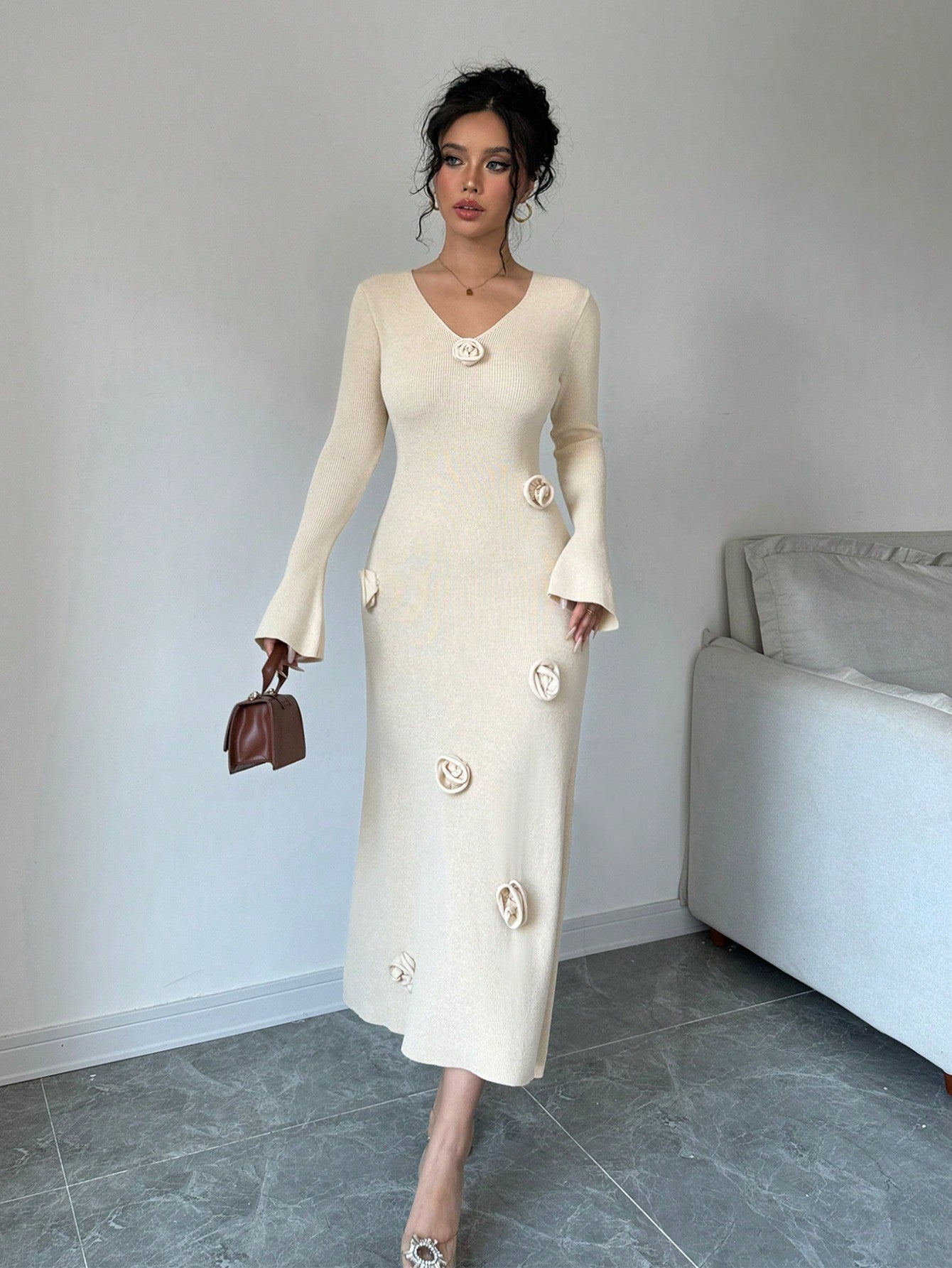 فساتين ثقيلة نسائية مطرز بزهور