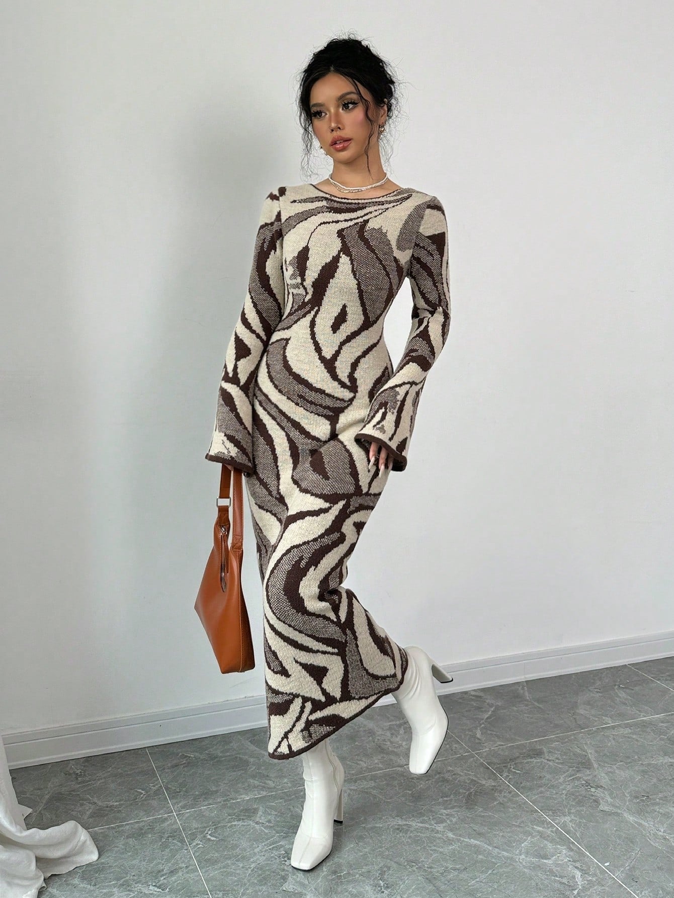 فستان بتنورة مفلطحة مع أكمام مطبوعة ملائم للنساء، خريف وشتاء