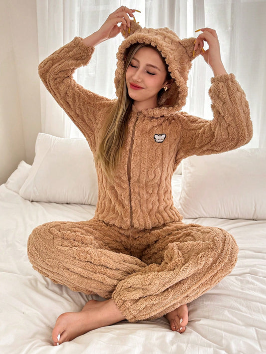 جمبسوت نوم من القطيفة مطرزة بالدب مزخرفة