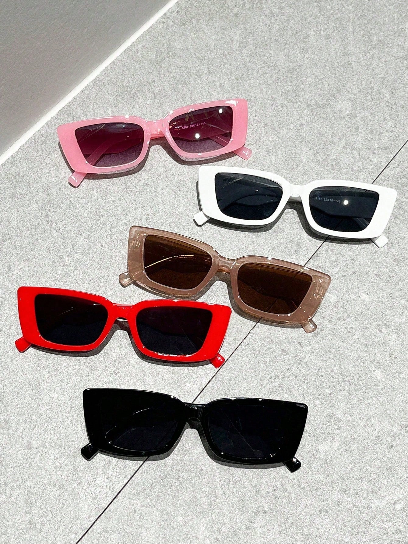 نظارات شمسية كلاسيكية لطيفة بإطار مربع 5 قطع