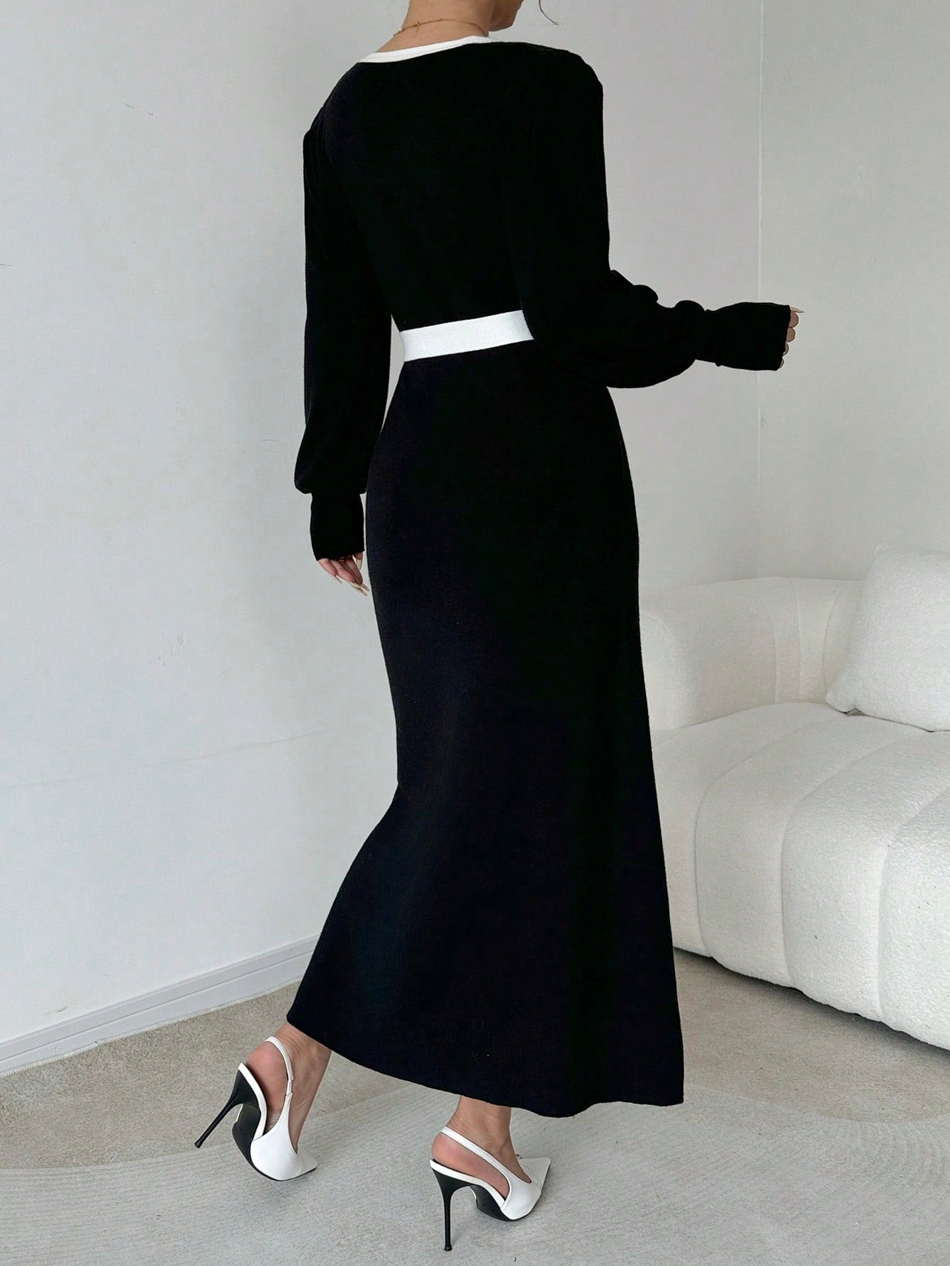 فستان قميص أنيق طويل الأكمام بتفاصيل لون محصور