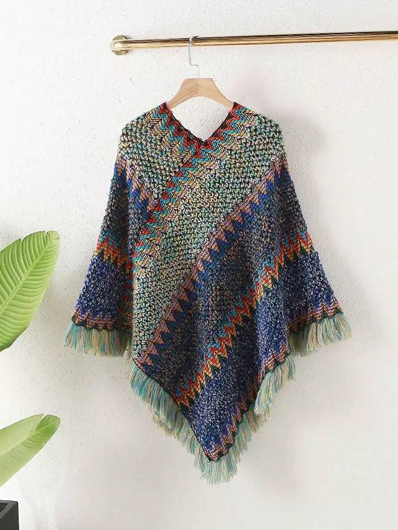 قبضة نسائية جديدة من الشيلة المنقوشة والكاب