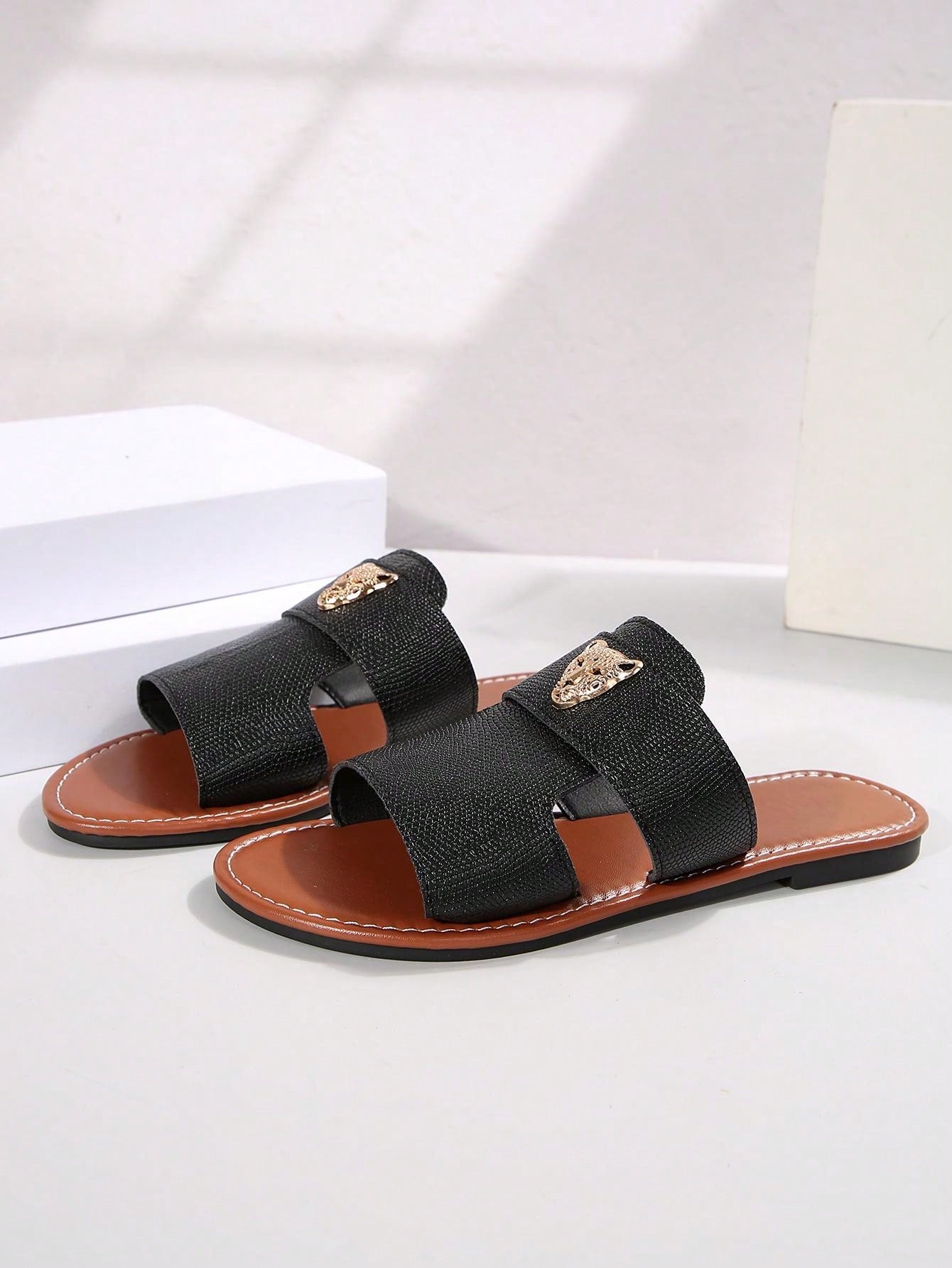 صنادل إيلغانت كاجوال للشاطئ بتزيين نمر ذات شراك واحد للنساء، أحذية شرائح مسطحة سوداء للصيف