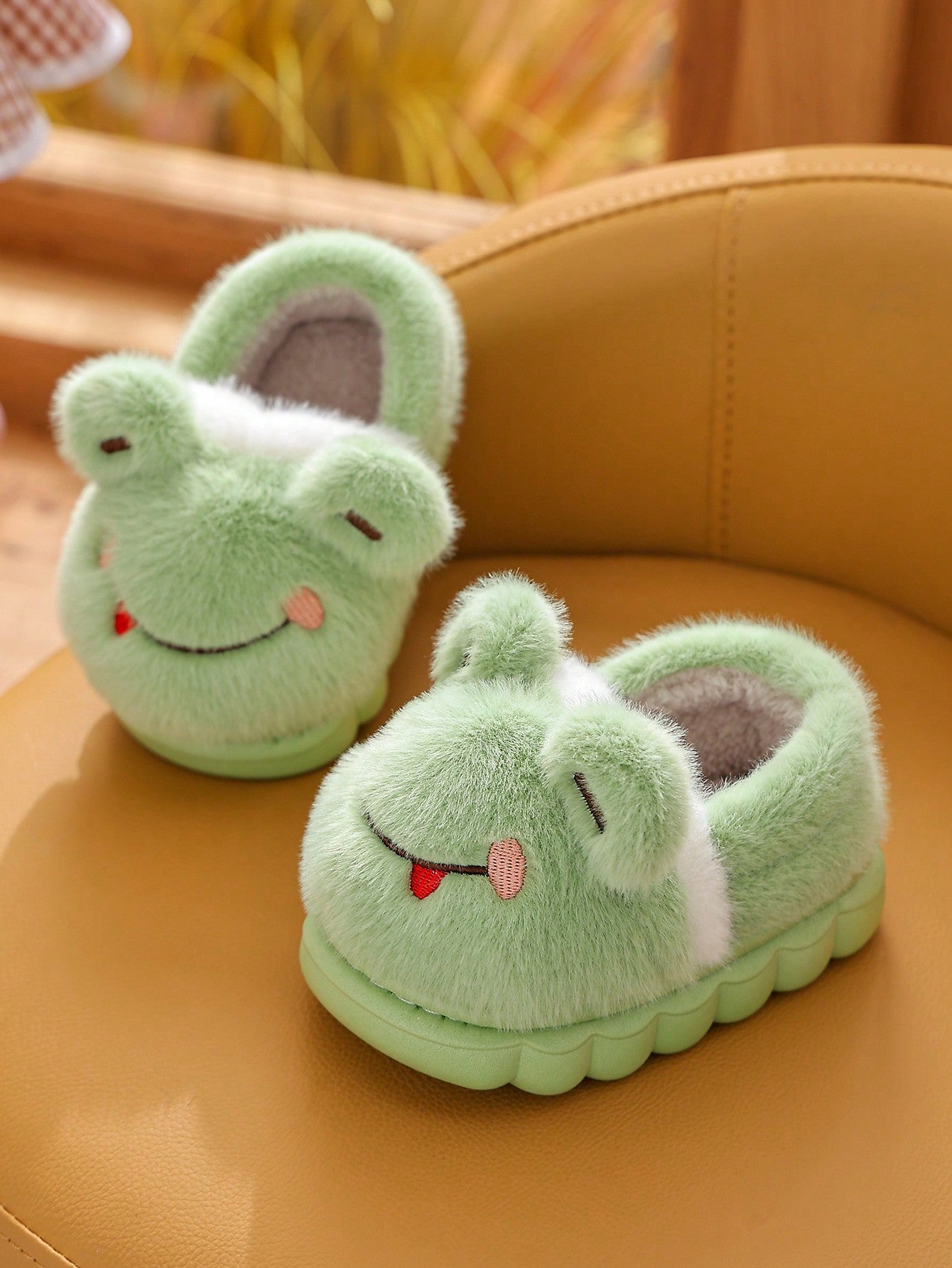 زوج من الكراميل المطاطية الضفدع