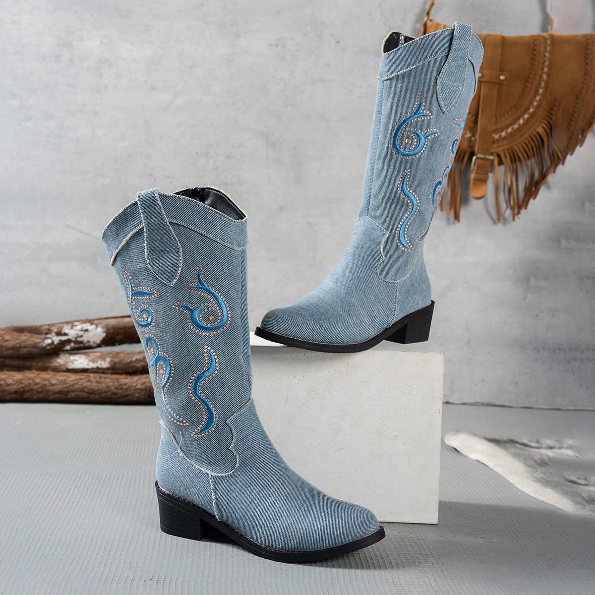 أحذية بوت نسائية