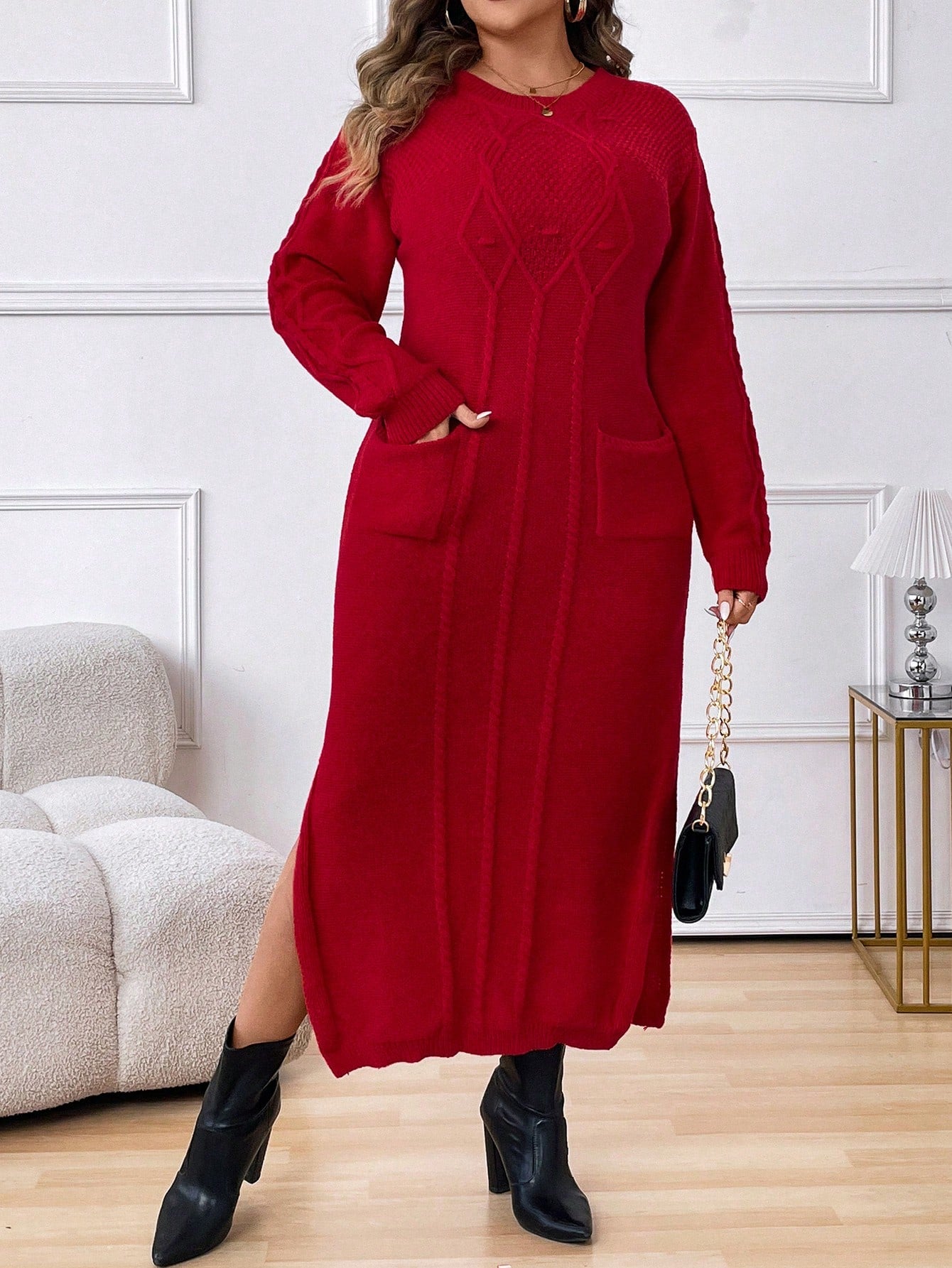 فستان سويتر سلس بفتحة جانبية للحجم الكبير
