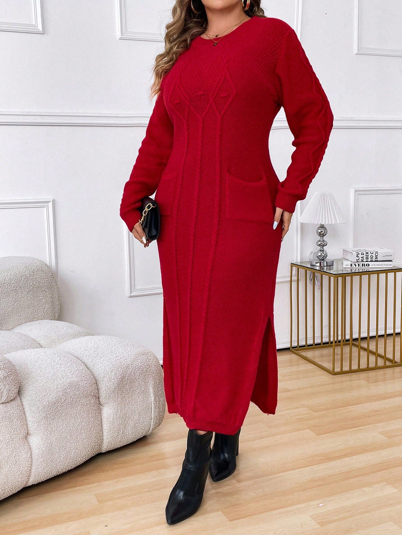 فستان سويتر سلس بفتحة جانبية للحجم الكبير