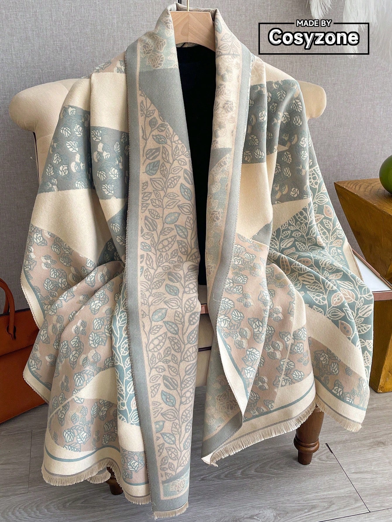 الأوشحة النسائية