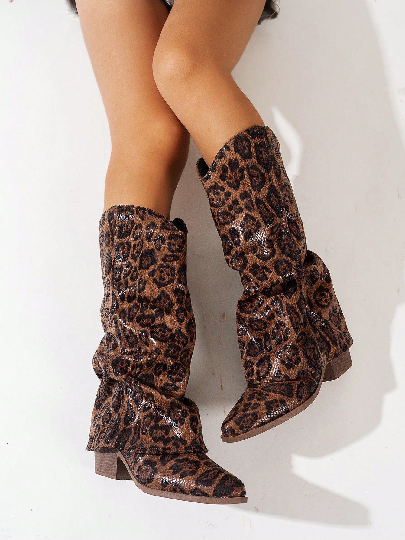 بوت كاوبوي غربية جديدة ذات أصابع مدببة وكعب مرصوص عالي للركوب للنساء ، بطراز رجعي