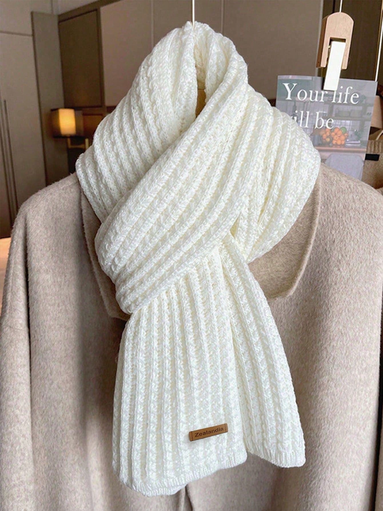 أوشحة نسائية