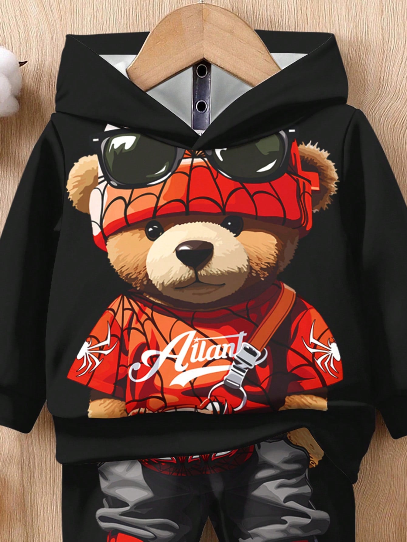 مجموعة بنطلون وبلوزة كاجوال كرتونية فضفاضة مبطنة بالقطيفة بأكمام طويلة وقبعة