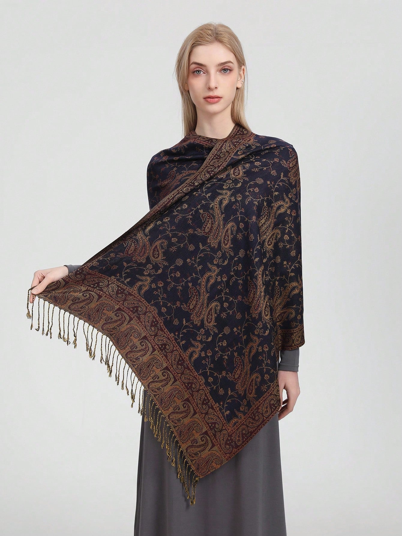 أوشحة نسائية