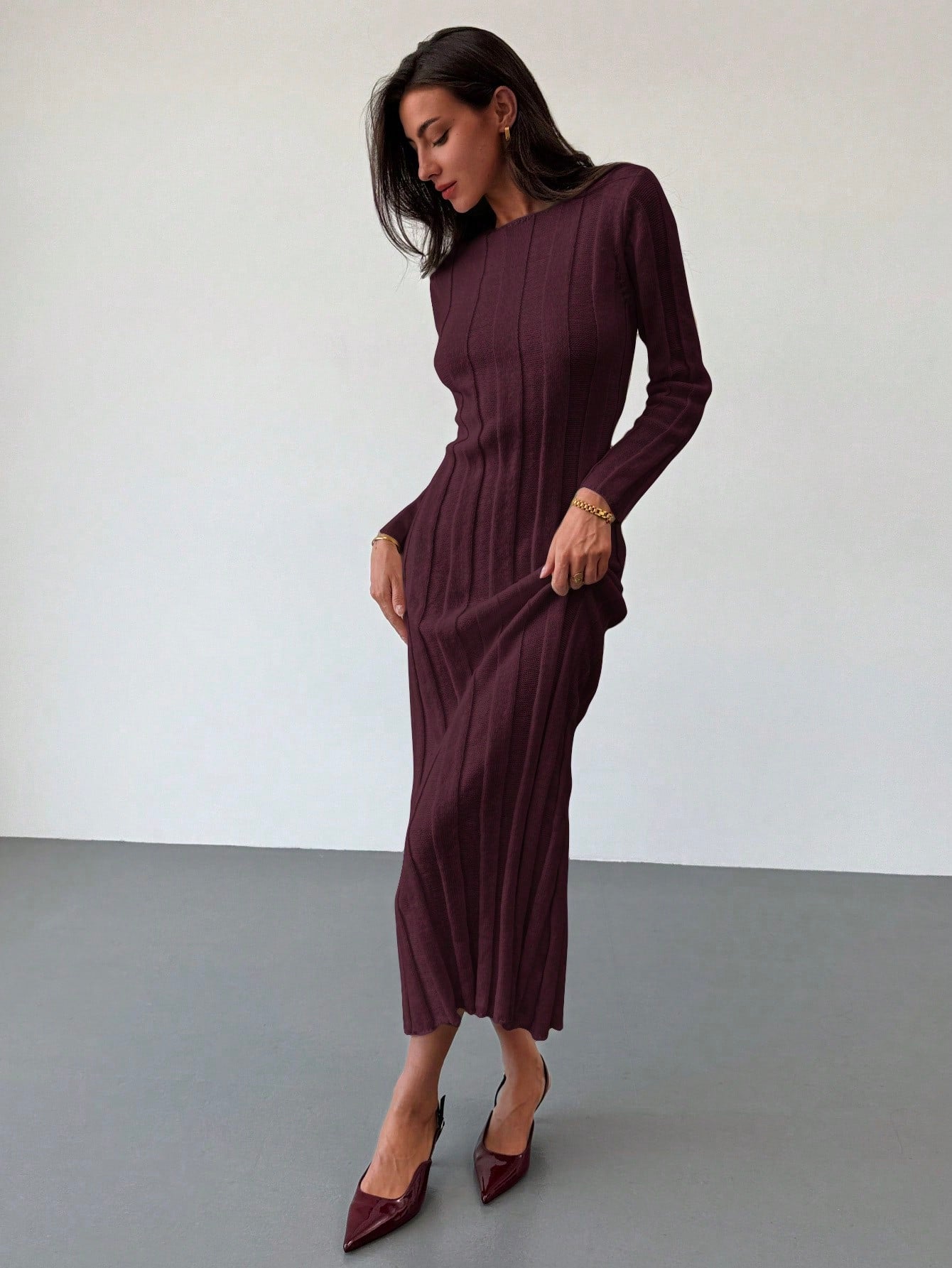 فستان كنزة صوفية طويلة بياقة مستديرة جديد، دافئ ومريح، قطعة متعددة الاستخدامات للارتداء اليومي