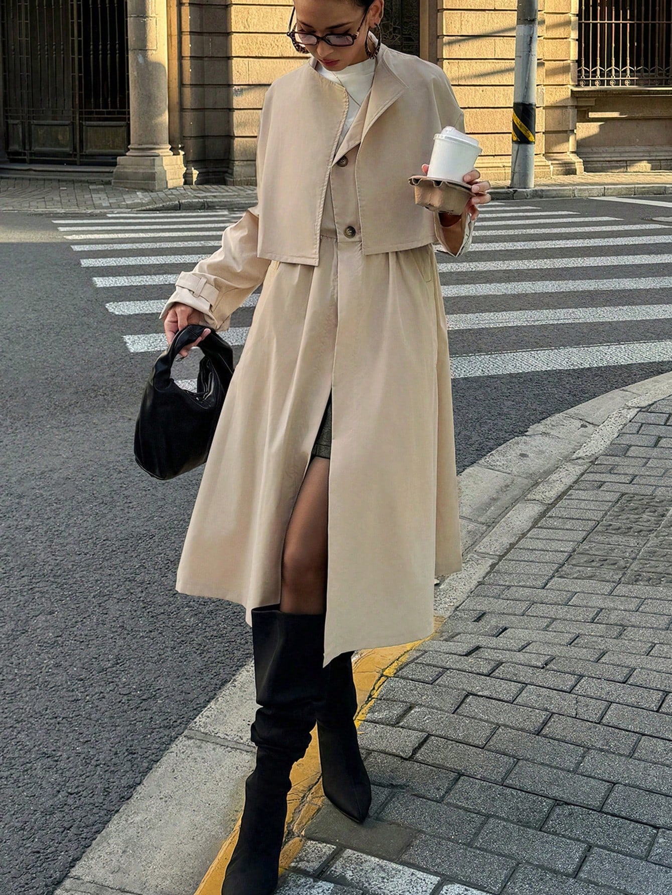 معطف ريح طويل السترة لون أساسي للنساء، للخريف