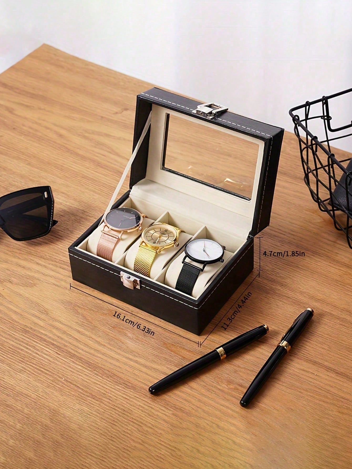 صندوق ساعة من جلد البولي