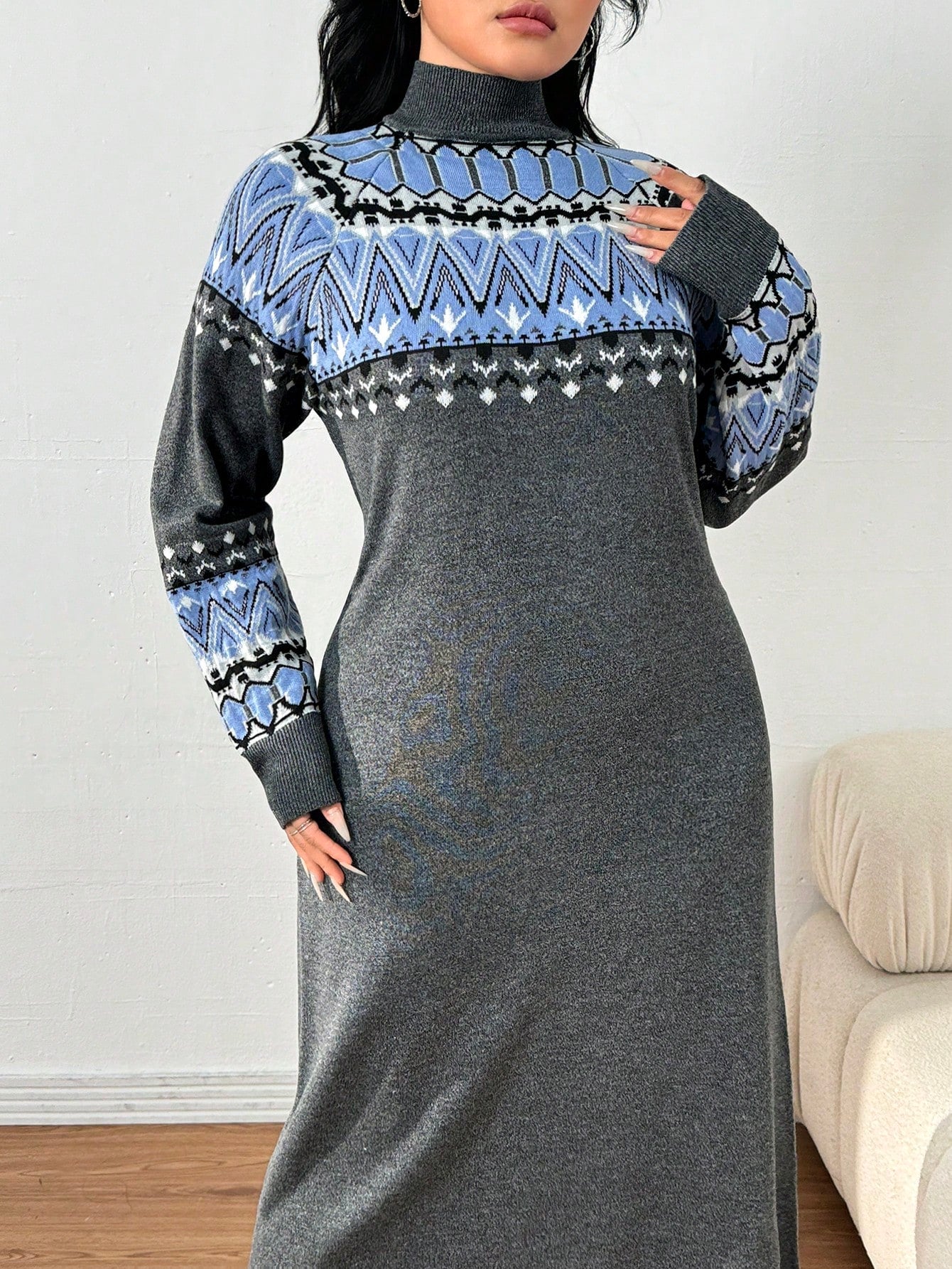 فستان سويتر طويل أكمام طويلة ياقة عالية،