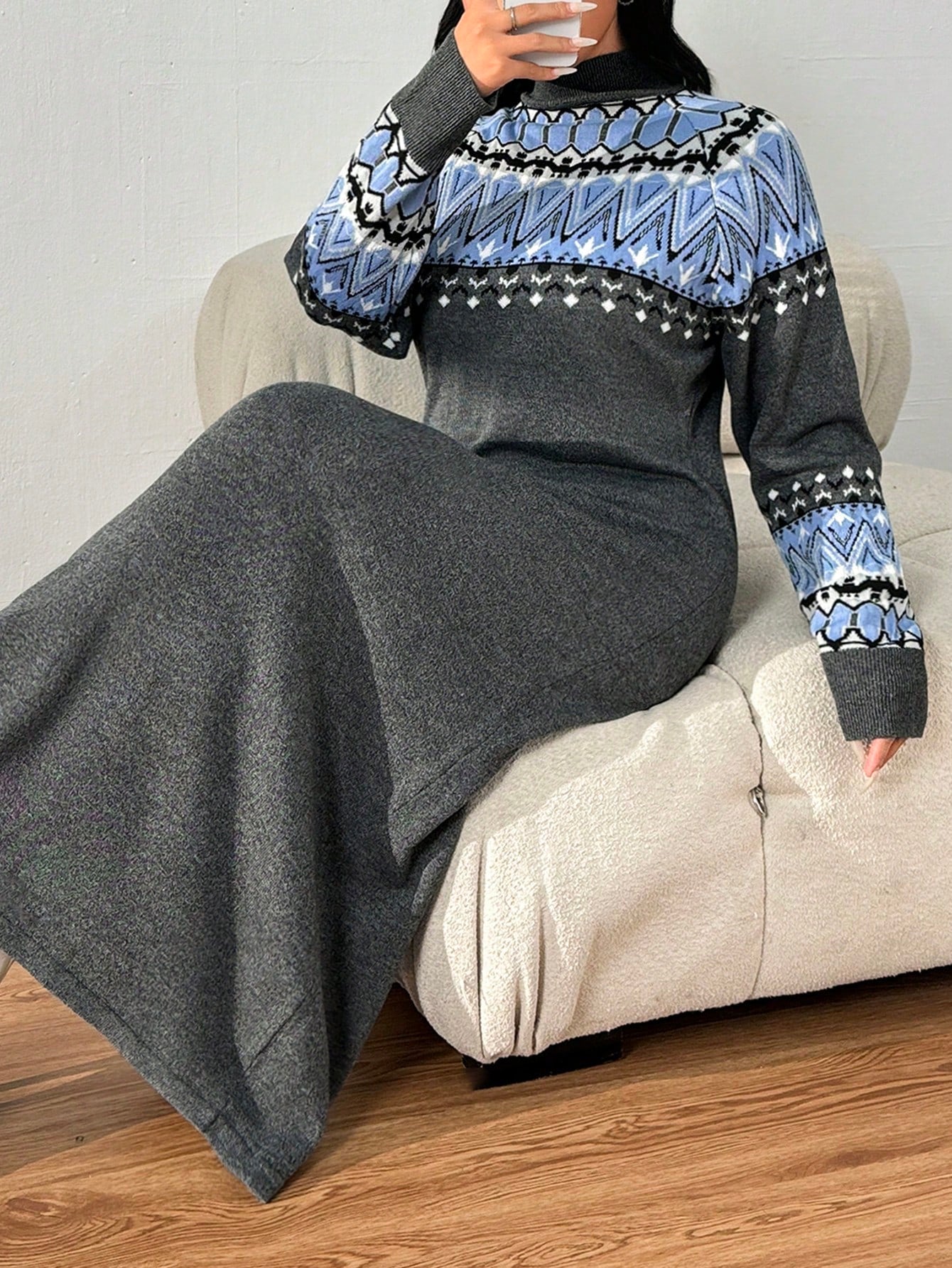 فستان سويتر طويل أكمام طويلة ياقة عالية،