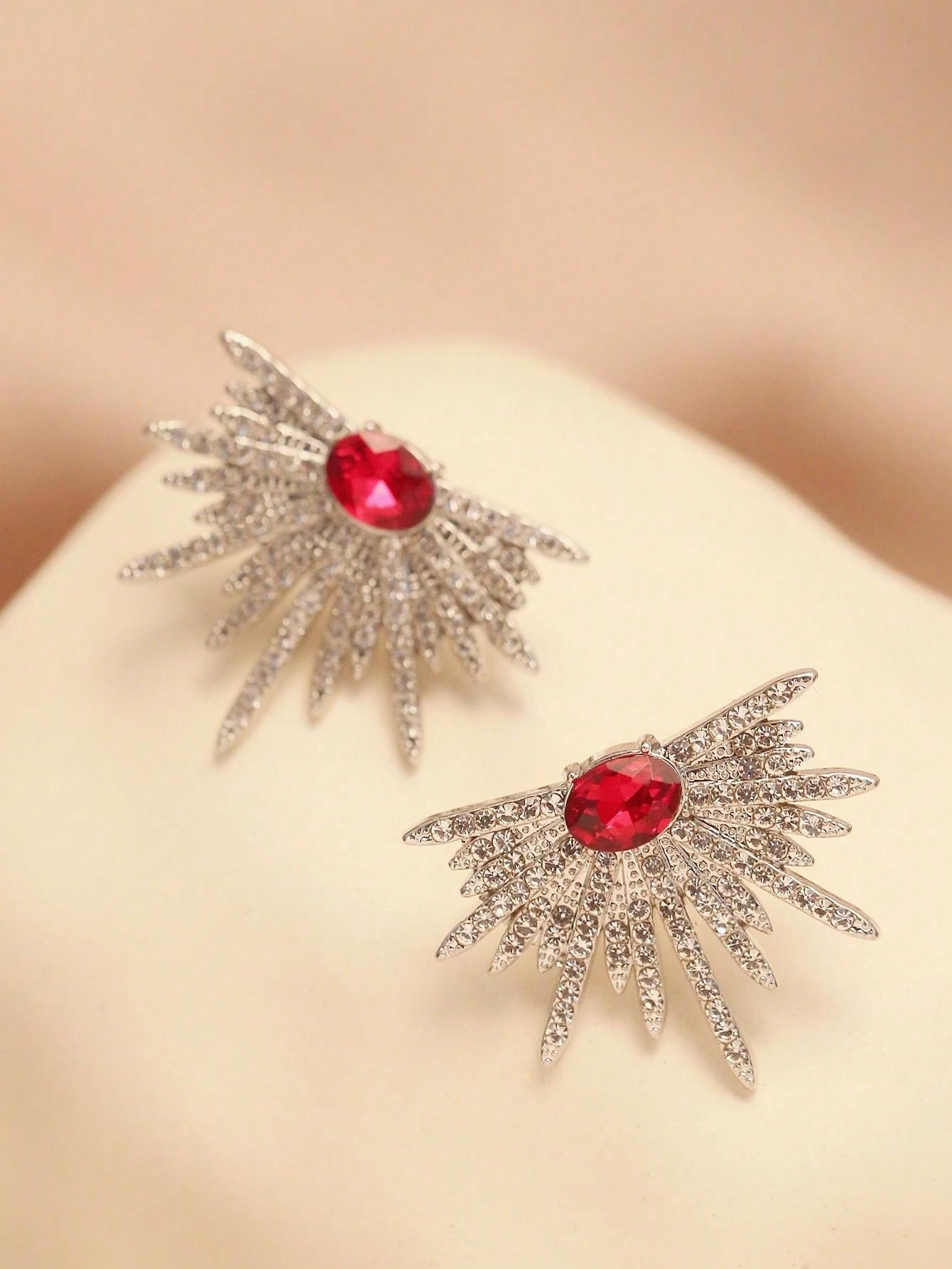 زوج أقراط مرصعة بالراين على شكل أجنحة لامعة للنساء