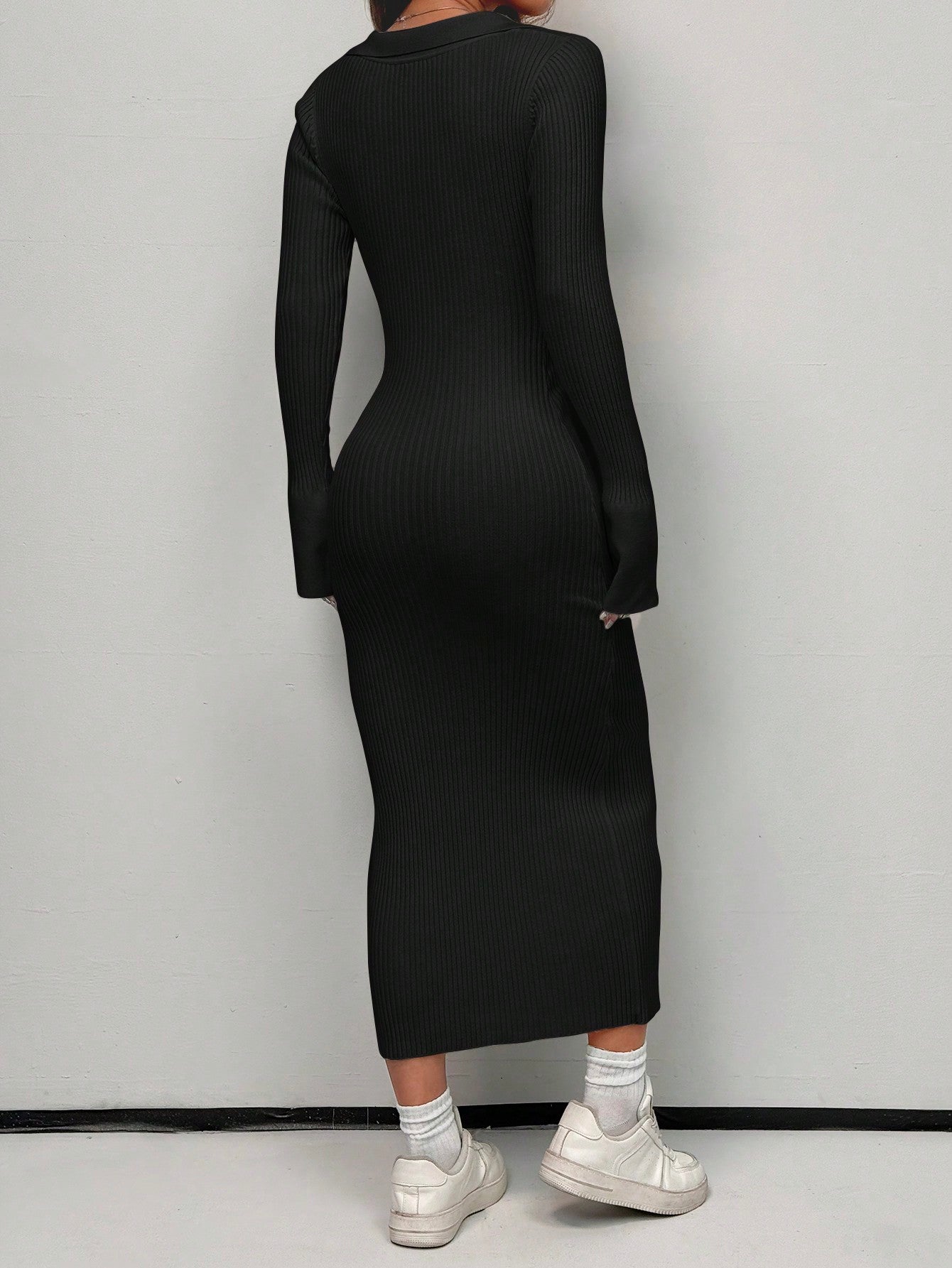 فستان كنزة صوفية طويلة بياقة بولو لون أحادي الخامة بأكمام طويلة مُحببة الملمس، للخريف