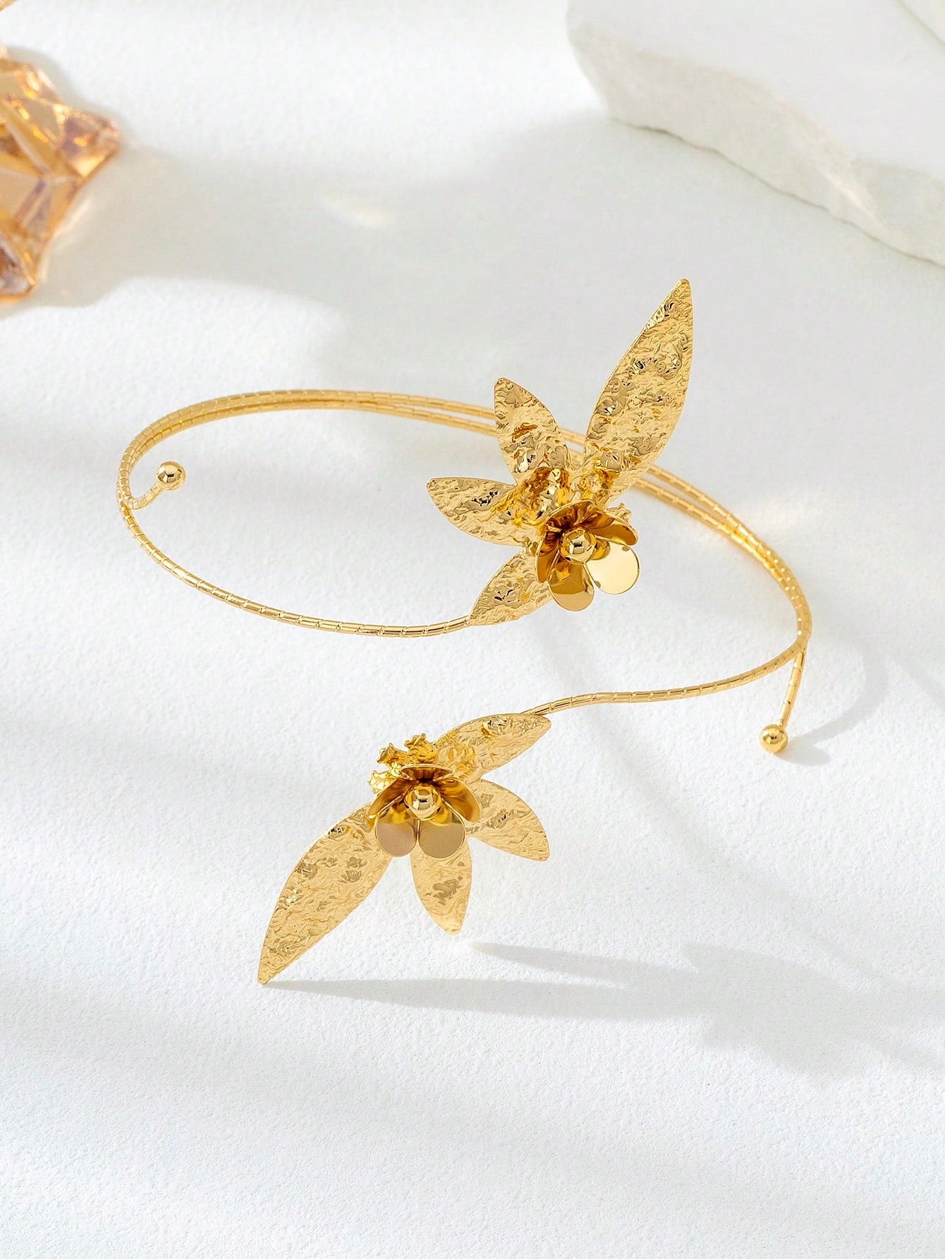 سلاسل جسم نسائية