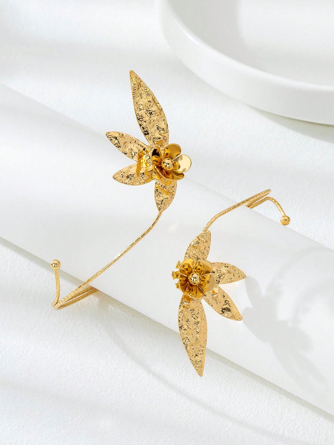 سلاسل جسم نسائية