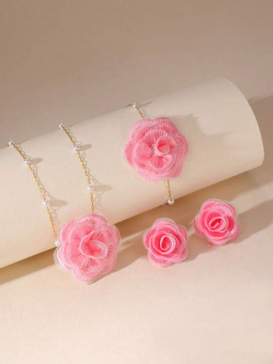 أطقم مجوهرات نسائية