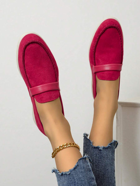 أحذية مسطحة نسائية