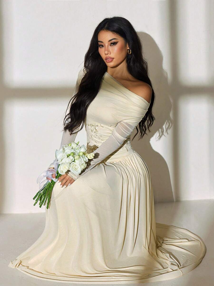 فساتين نسائية