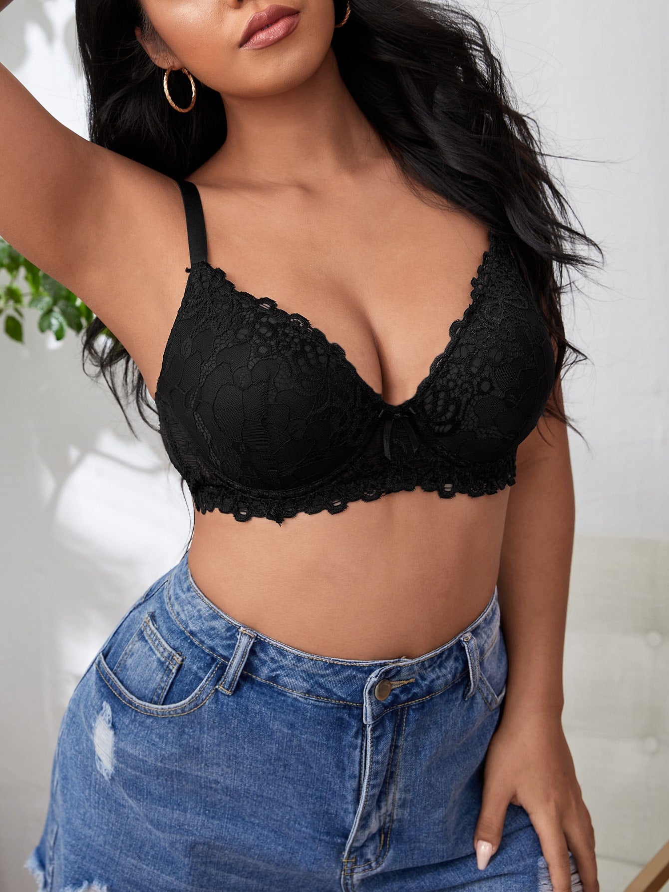 حمالة صدر داخلي مقاس كبير بدانتيل مزهر