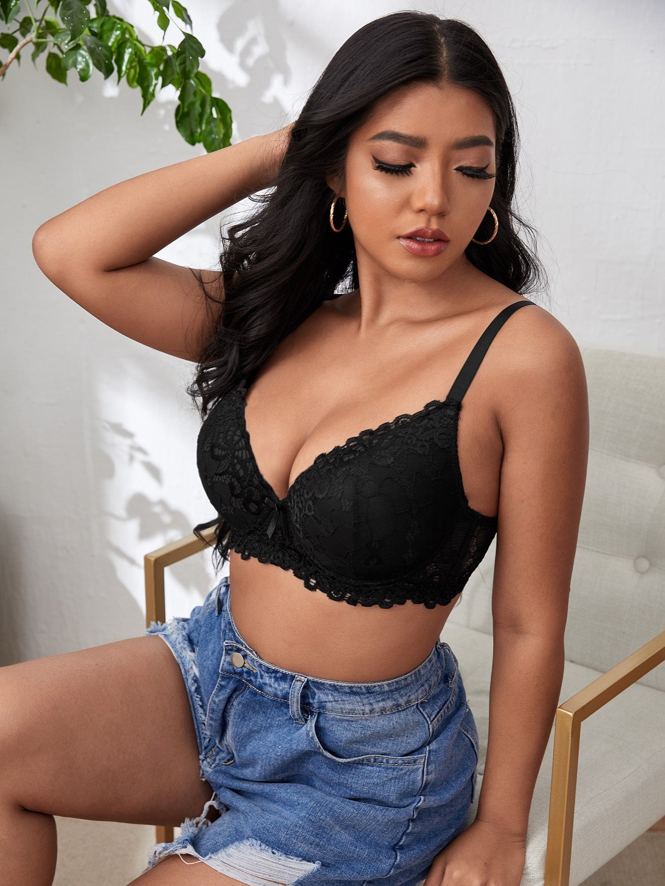 حمالة صدر داخلي مقاس كبير بدانتيل مزهر