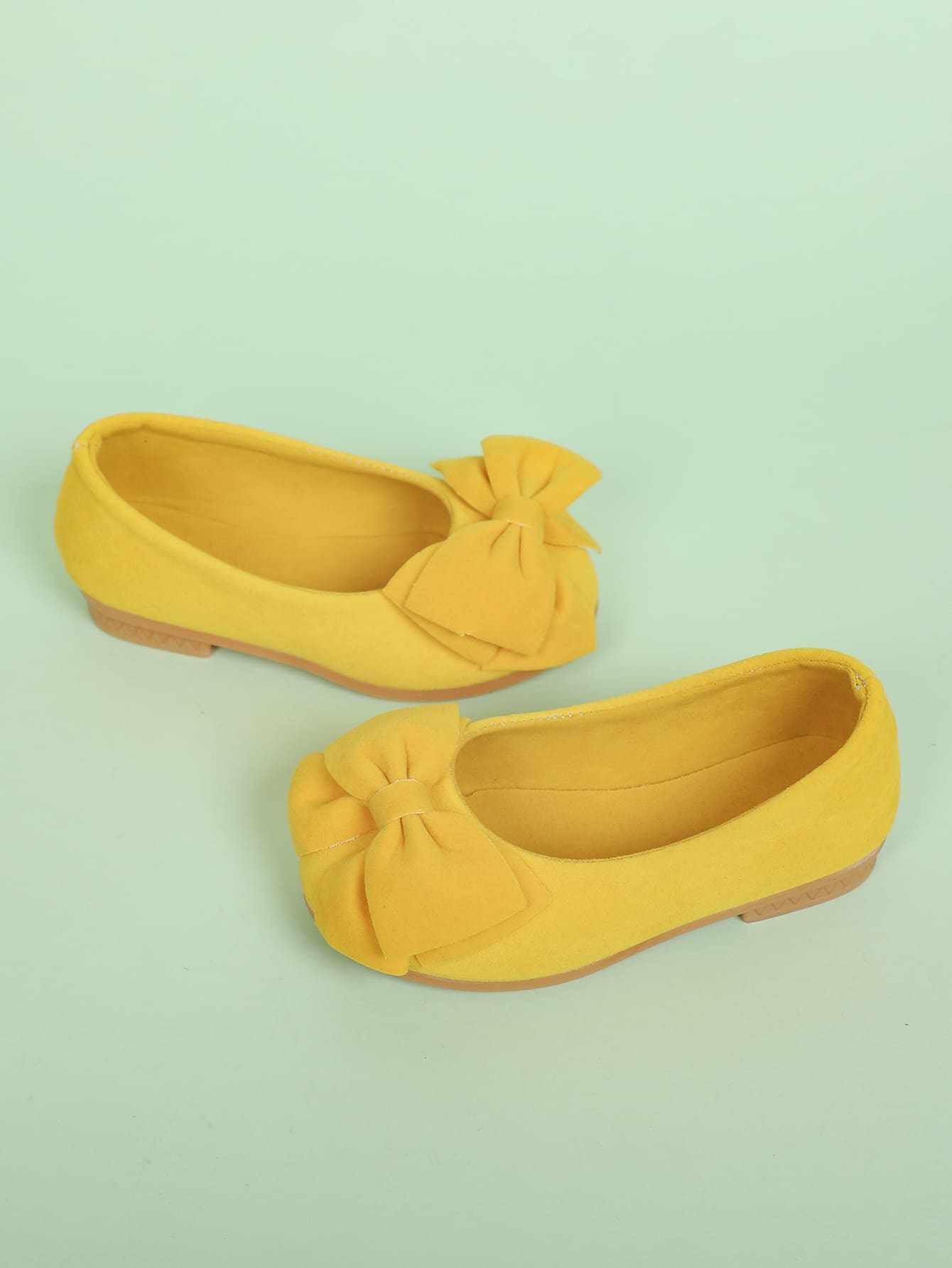 أحذية مسطحة للأطفال